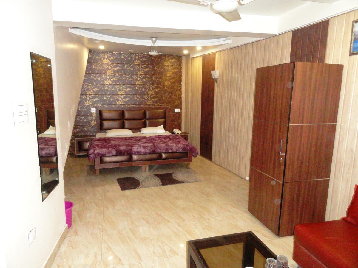 Oyo 12976 Hotel New Fiza Джаму Екстериор снимка