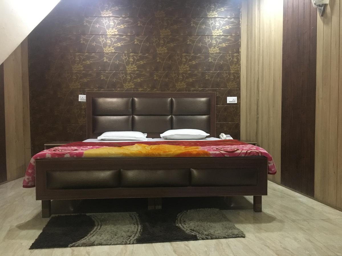 Oyo 12976 Hotel New Fiza Джаму Екстериор снимка