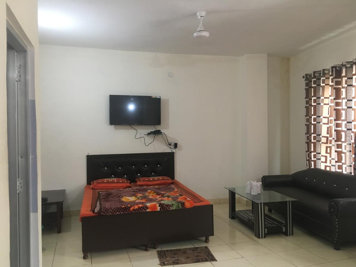 Oyo 12976 Hotel New Fiza Джаму Екстериор снимка