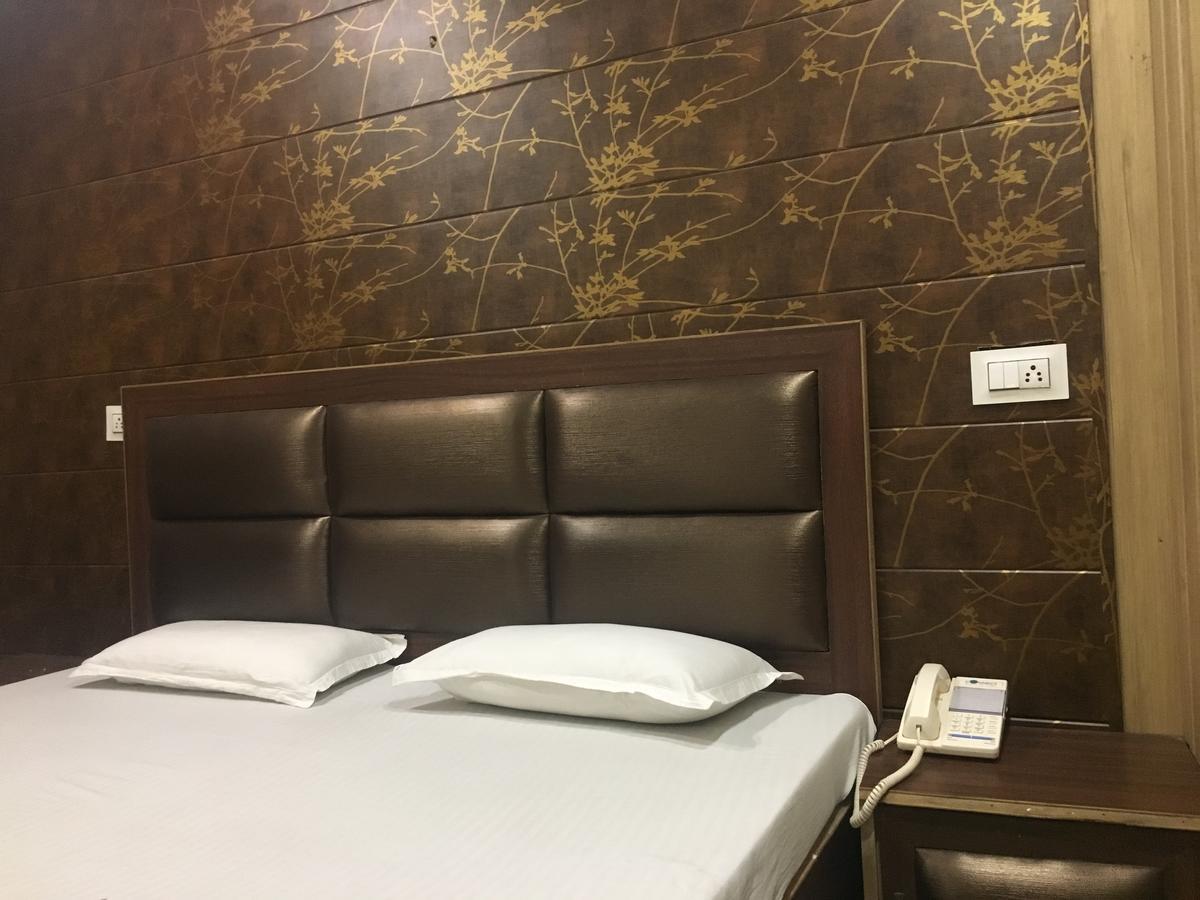 Oyo 12976 Hotel New Fiza Джаму Екстериор снимка